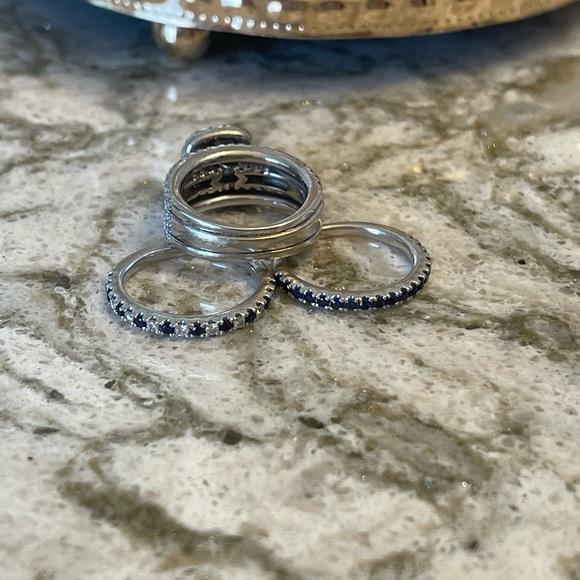 Vera Wang Bridal Set - Picture 4 of 4